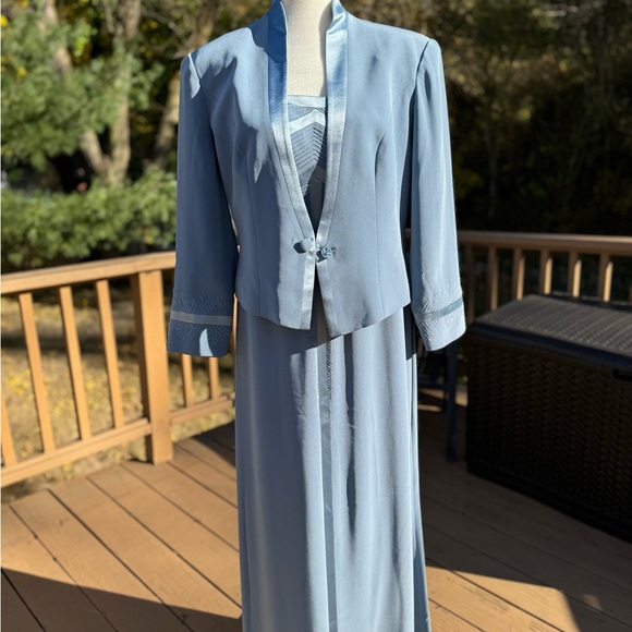 Venezia Fashions Wedding Attire Dress - Picture 6 of 11